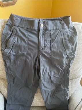 Athleta Trekkie Gray